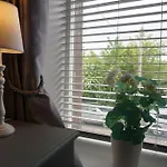 Tirchonaill Townhouse Дом отдыха *